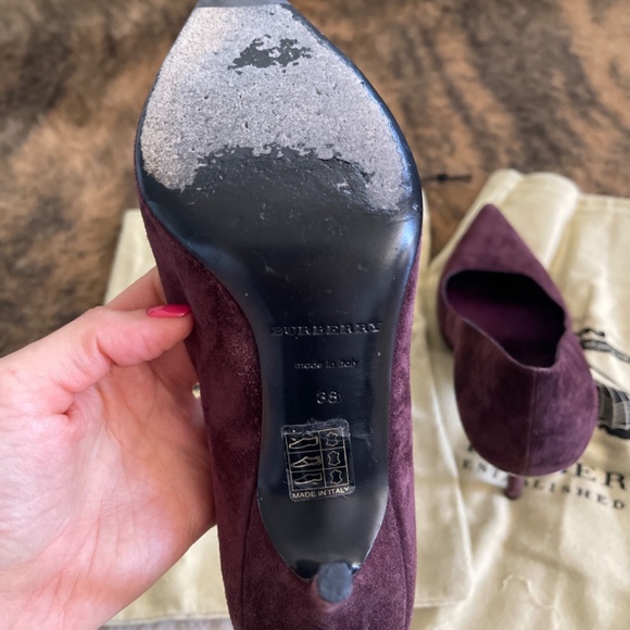 Burberry suede heels - Picture 5 of 5